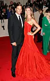 Sa suprugom Gisele Bundchen na gala zabavi posvećenoj Alexanderu McQueenu u New Yorku 2011.