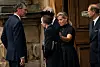 Sophie Wessex tješi princezu Anne