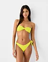 Bershka gornji dio kupaćeg kostima (15,99 eura)/Bershka donji dio bikinija (12,99 eura)