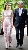 Elegantna princeza Elisabeth u haljini Maje s ponosnim tatom, belgijskim kraljem Philippeom