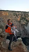 Hrvoje Rupčić sa sinom ponad Crvenog jezera.