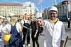 Zagreb, 090920 Jelacic plac, glumci kazalista Moruzgva odrzali su performans uoci premijere najnovije predstave Majstori. Na fotografijI: Kreso Dolencic. Foto: Bruno Konjevic / CROPIX