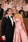 Nikki Glaser i Chris Convy