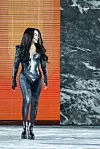 Cher na Balmain reviji