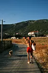 Slavko nakon Visa odlazi u Sarajevo gdje će 20. kolovoza biti prikazan film u kojem glumi