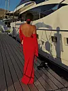 Jeleni je najslađe nakon plaže urediti se za izlazak i otići na večeru