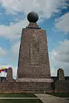 Muzej Mitad del Mundo posvećen je ekvatoru i zanimljivostima koje s njim dolaze