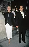 Crna i bijela, Carolynina omiljena kombinacija boja