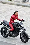 Bella Hadid na snimanju serije 'The Beauty'