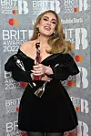 Na dodjeli Brit Awards krenula su šuškanja o zarukama