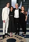 Timothee Chalamet s roditeljima Nicole Flender i Marcom Chalametom, te sestrom Pauline