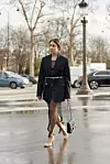 Tjedan mode u Parizu; klasični remen podignite s kul remenom