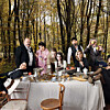 Fotografije: Mare Milin styling KATIJA ŠIMUNDIĆ make-up SAŠA JOKOVIĆ kosa IVAN PERVAN scenografija i dekor EVENTASTIC - asistent fotografkinje FILIP MARČETA asistent make-upa MARKO TOLIĆ