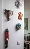 Maskama iz Goe, Mumbaija, Delhija i sa Šri Lanke ukrasili su zid