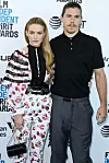 Riley Keough 22019. sa suprugom Benom Smith-Petersenom na događaju u Santa Monici