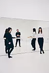 Dramaturginja Mirna Rustemović, koreografkinja Eni Vesović i naš novinar Srđan Sandić.