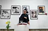 Glorijin dugogodišnji suradnik na otvaranju izložbe ‘50 godina fotografije Jadrana Lazića 2021. u Šibeniku