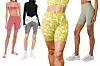 Bicke Tropic of C; My Theresa (€ 112 - akcijska cijena)/Prugaste kratke sportske hlače Lion Dee; Farfetch (375 €)/Zelene bicke sa cvjetnim uzorkom Popflex Active (331 kn)/Kratke bicke maslinasto zelene Alo Yoga (570 kn)