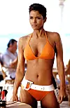 DIE ANOTHER DAY, Halle Berry, 2002, (c) MGM/courtesy Everett Collection,Image: 97861511, License: Rights-managed, Restrictions: For usage credit please use; ©MGM/Courtesy Everett Collection, Model Release: no, Credit line: MGM Collection / Everett / Profimedia