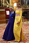 Melania Trump nosila je haljinu Caroline Herrere na svečanom banketu u dvorcu Windsor