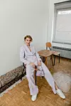 Torbica See by Chloé/Veja tenisice/Marc Jacobs ružičasta narukvica/ Marc Jacobs zelena narukvica/Tory Burch naušnice/Twinset sako/Twinset hlače