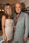 Bogatstvo mu je omogućilo upoznavanje zvijezda zabavljačke industrije, tako je 2010. fotografiran u društvu Jennifer Aniston