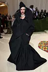 MATT BARON/SHUTTERSTOCK EDITORIAL/PROFIMEDIA Rihanna
