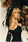 Claudia Schiffer na modnoj pisti.