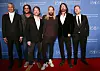 S članovima benda Foo Fighters, koji je osnovao nakon raspada Nirvane
