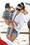 Eva Longoria sa sinom Santiagom
