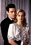Nastassja Kinski i Jon Tenney u sceni filma 'Prsten' snimljenog prema romanu Danielle Steel 1996.
