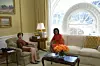 Bvša i buduća prva dama, Laura Bush i Michelle Obama na privatnoj audijenciji.