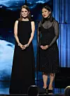 Glumica Julianne Moore i Priscilla Chan na dodjeli nagrada Breakthrough Prize u NASA-inu istraživačkom centru 2018.