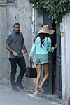 Amal Clooney ispred rezidencije na jezeru Como