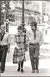 Diane Keaton and Warren Beatty strolling in the Jardin Des Tuileries, Paris, 1983. (Photo by Bertrand Rindoff Petroff/Getty Images)