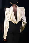 Saint Laurent predlaže senzualnu eleganciju