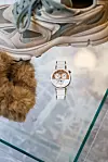 Ženski pametni sat Huawei Watch GT 5 Pro/tenisice Alex Arigato/manžete By Malene Birger/(sve Garderoba Concept store)