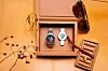 Muški i ženski pametni sat Huawei Watch GT 5 Pro/kutija za nakit August Sandgren (Selectedd store)/narukvica By Cornelia Webb/narukvica crvena Lié Studio/sunčane naočale A.Kjærbede (sve Garderoba Concept store