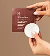 Dr Dennis Gross Advanced Retinol + Ferulic Overnight Texture Renewal Peel noćni piling-tretman za ublažavanje bora sadrži mješavinu rambutana, bakuchiola, retinola i ferulinske kiseline; set 16 blazinica 78 $, drdennisgross.com