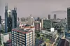 Glavni grad Nairobi ima mnogo nebodera, restorana i luksuznih hotela