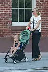 Diane Kruger u šetnji s kćeri.