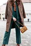 Čizme Nine West (75 eura)/Sako Patrizia Pepe (177,10 eura)/Hlače Patrizia Pepe (114,10 eura)/Ogrlica Calvin Klein, Watch centar (72,30 eura)/Torbica Nine West (40 eura)/Kaput Polo Ralph Lauren, Five Star Fashion (489 eura)