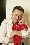 Marko Perković Thompson i kći Diva Marija, prosinac 2006.