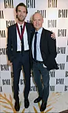 Michael Keaton sa sinom Seanom Douglasom u Londonu 2016.