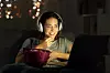 Online filmska večer može biti jako zabavna za parove u vezi na daljinu!