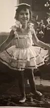 Njezini plesni počeci sežu u djetinjstvo kada je željela biti balerina