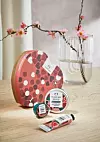 The Sweetest Strawberry Heart njegujući set na bazi jagode sadrži maslace za usne i tijelo te kremu za ruke 21 € THE BODY SHOP