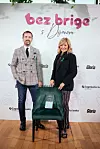 Voditeljica i urednica Dijana Čuljak uručila je nagradu psihologu Igoru Mikloušiću.