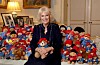 Kraljica Camilla s tisuću medvjedića Paddingtona.