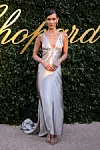 Bella Hadid u Cannesu je oduševila i srebrnom Dsquared2 koktel haljinom